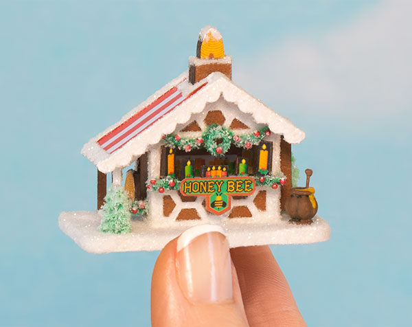 Micro Gingerbread Honey and Candle Stall Kit - Retired