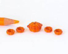 quarter scale 1:48 pumpkin soup tureen and bowls to decorate a dollhouse dining room for Fall