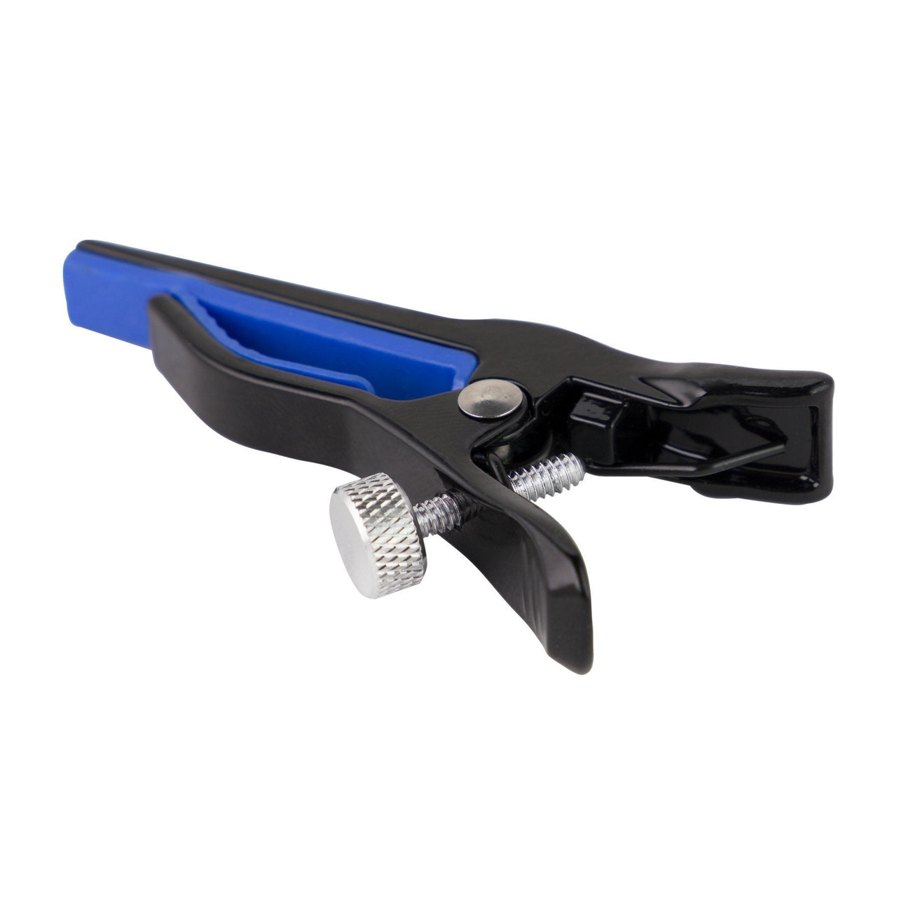 https://cdn.shopify.com/s/files/1/1636/6967/products/Tiki-Quick-Grip-Ukulele-Capo-Black-UC-6P-BLK-3_0f16dcfb-180a-46f6-a622-fdf4027be37c.jpg?v=1639503430