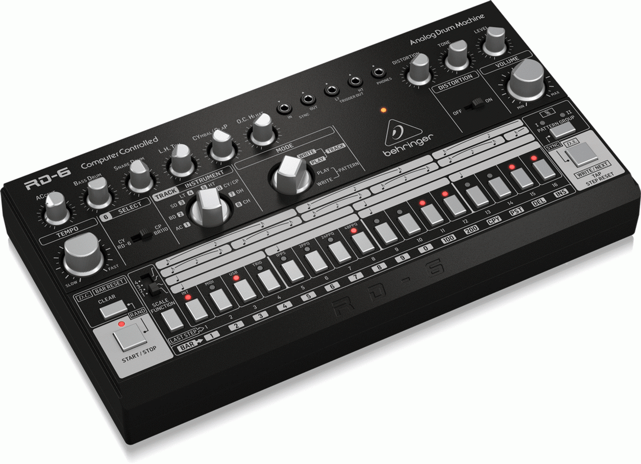 The Behringer 1005 Modamp Module