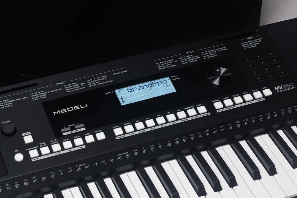MEDELI MK300 61 Note KEYBOARD - Touch Response