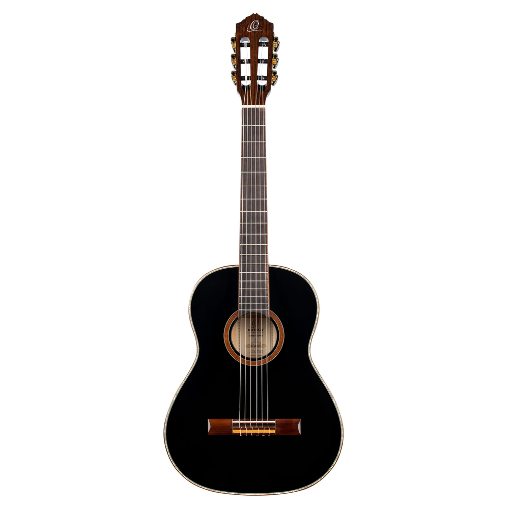 ORTEGA Family Series 3/4 Classical Guitar 6 String - Spruce / Mahogany Black + Gig Bag
