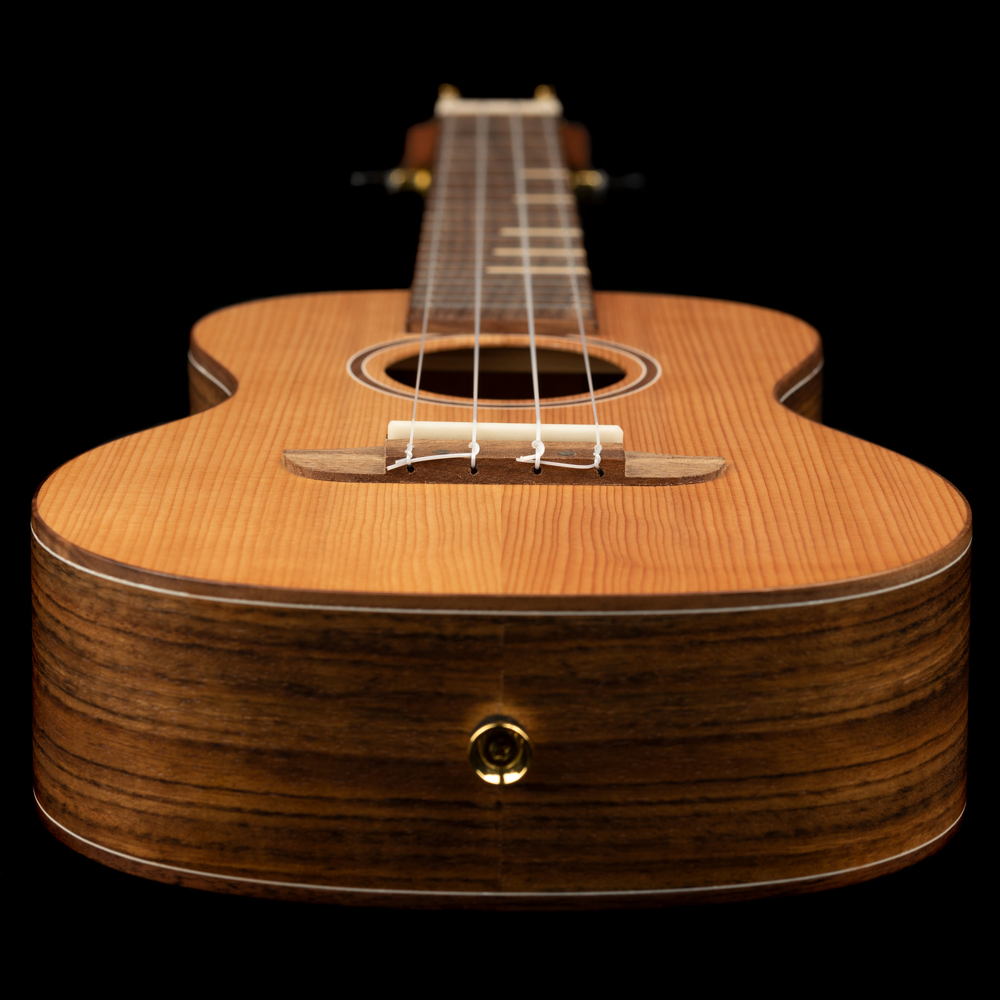 ORTEGA Timber Series Concert Ukulele 4 String Lefty - Solid Cedar / Walnut Natural + Bag