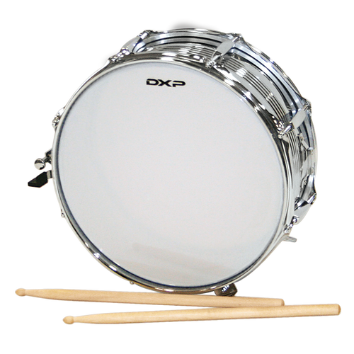 14" x 5_". 8 chrome double lugs. Fitted with clip to fit optional sling. Sticks included.