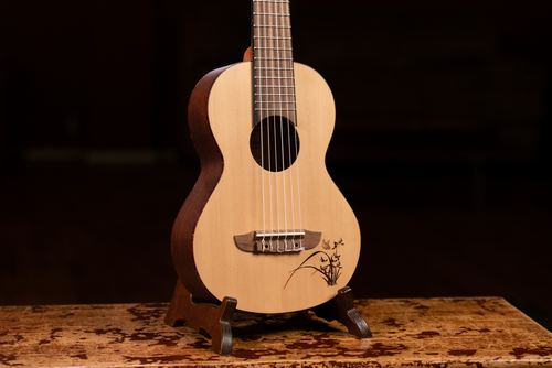 ORTEGA Mini Travel Series 1/8 Guitar 6-String - Natural