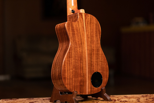 ORTEGA Lizard Series Short Scale Uke Bass 4 String - Acacia Natural + Bag
