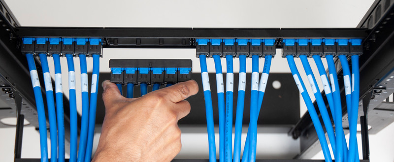 Ethernet: A Research Laboratory Installs Cablesys Pre-terminated Patch Panel System