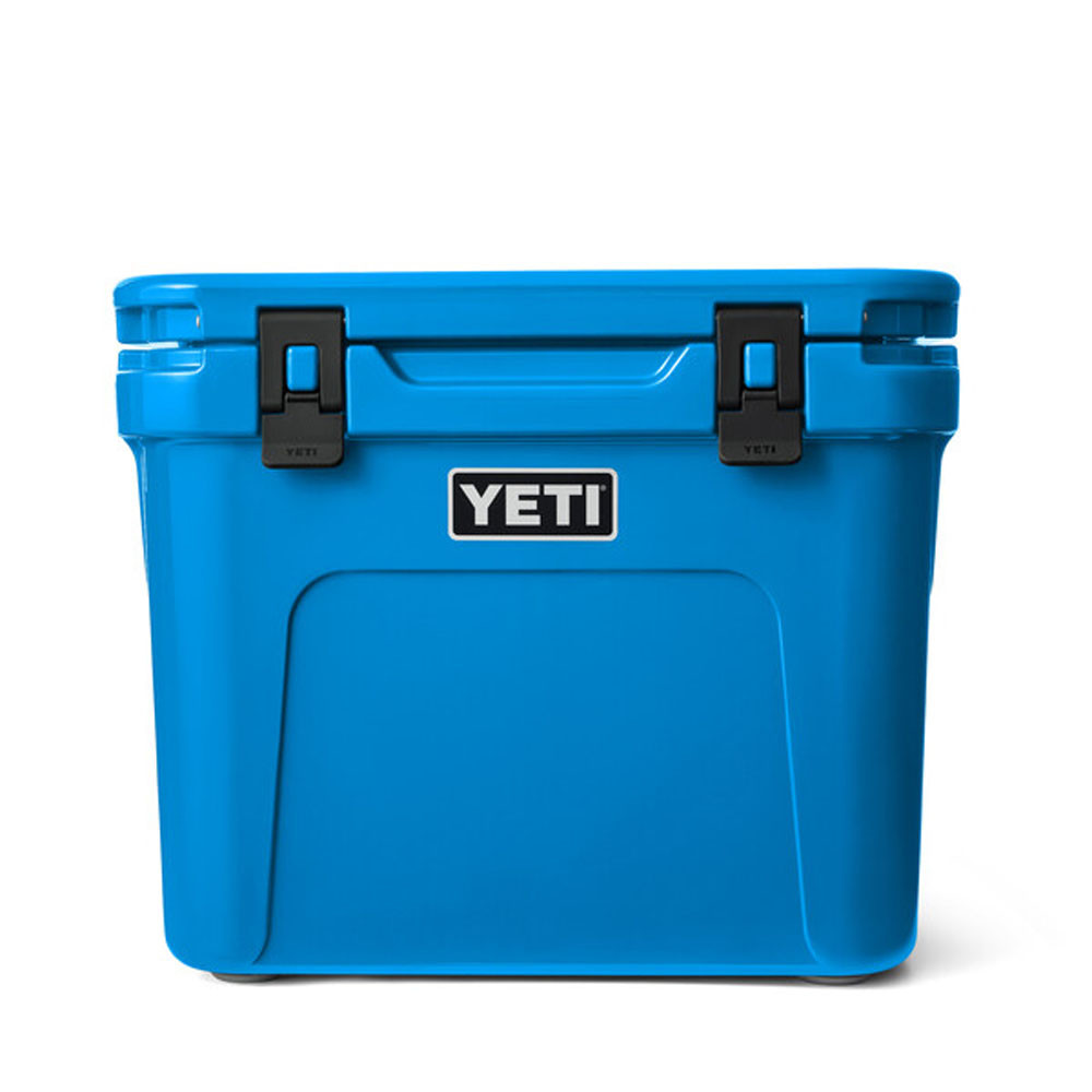 ブルーフルーテッド　32cm YETI Roadie® 32 Wheeled Cool Box – YETI EUROPE