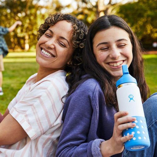 https://cdn11.bigcommerce.com/s-zut1msomd6/images/stencil/500x659/products/27787/213572/hydroflask-W20BSWBB-20-oz-kids-wide-mouth-bottle-lifestyle__36850.1652206883.jpg?c=1
