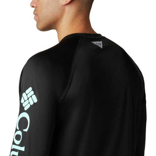 Men's Columbia Long Sleeve Terminal Tackle Shirt - Tall 027 Black, Gulf Stream Logo Back Closeup Men's Columbia Long Sleeve Terminal Tackle Shirt - Tall 027 Black, Gulf Stream Logo Back Closeup