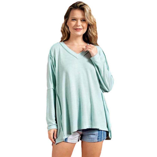 Women's Easel Oversized V-Neck Top | Eagle Eye Outfitters