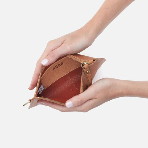 HOBO Vida Small Pouch Biscuit Inside