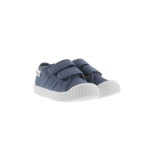 Victoria Shoes | Eagle Eye Outfitters