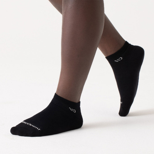 Men's Wide Open Solid Cushioned No Show Socks Black Side