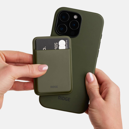 Ridge MagSafe Cardholder Wallet - Matte Olive Install
