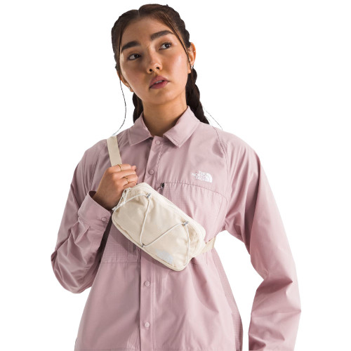 The North Face Terra Lumbar 1L Crossbody QLI White Dune Model