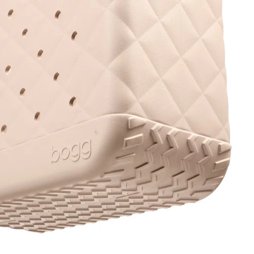 Original Bogg Bag Bougie Bogg Quilted Fresh Pressed Linen Detail