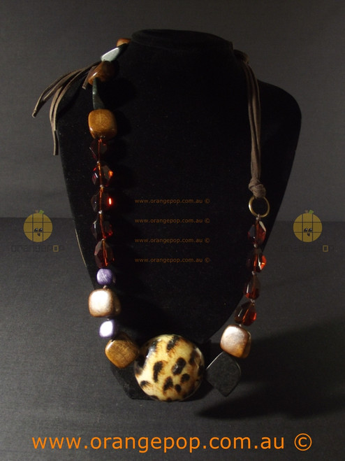 Larger Leopard print pendant fashion necklace