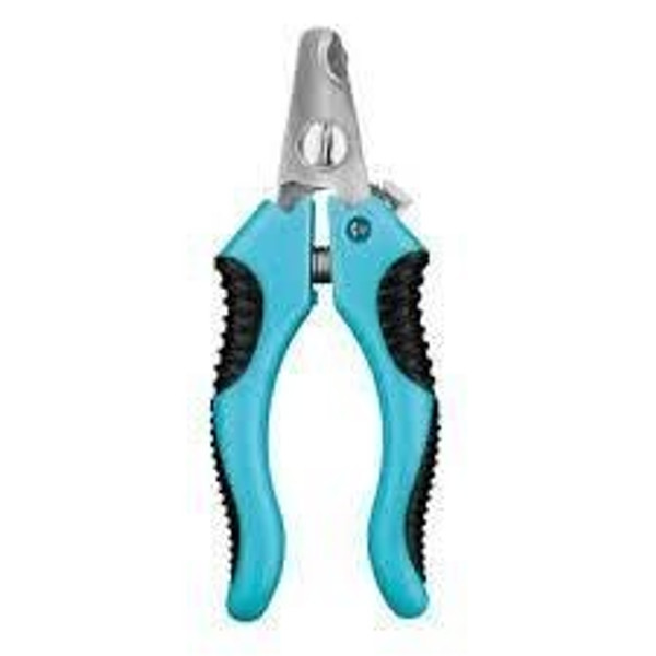Easy-to-use ConairPRO nail clippers for cats
