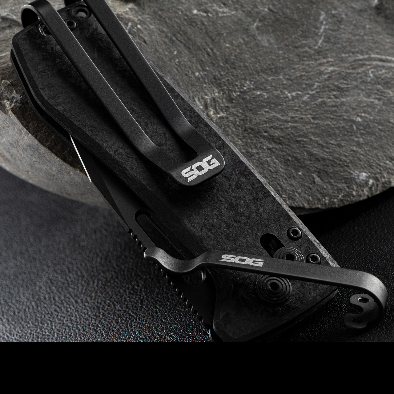 SOG Ultra XR XHP Blackout Folding Knife