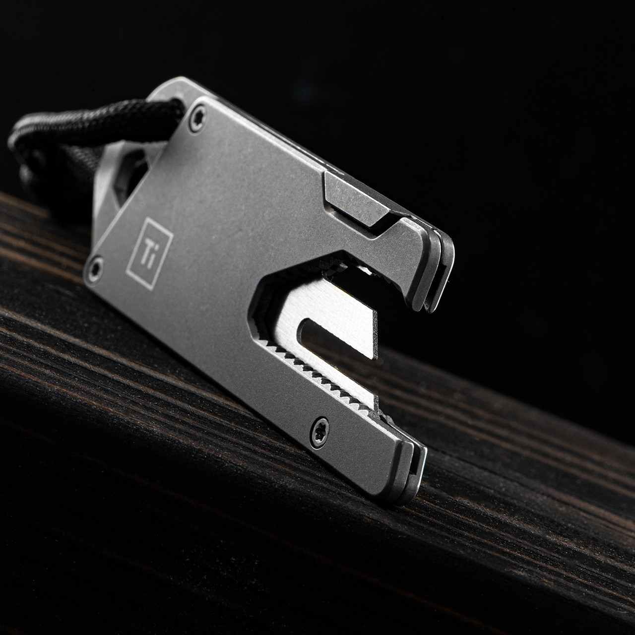 BIGiDESIGN Titanium Pocket Tool