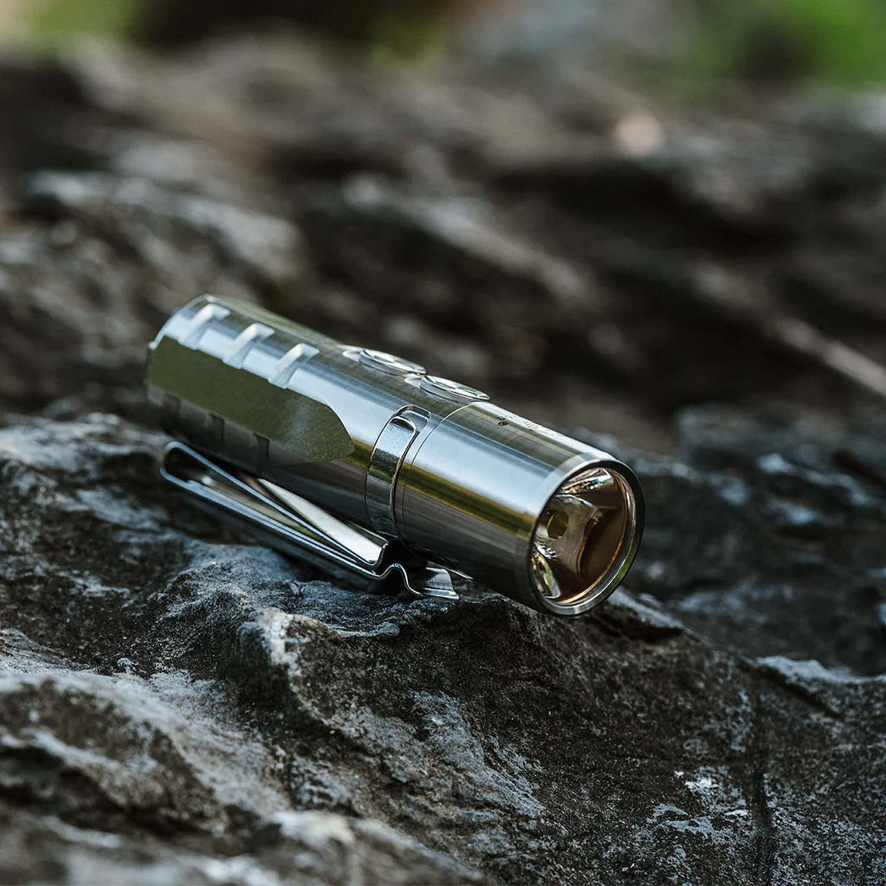 Rovyvon A24 Titanium