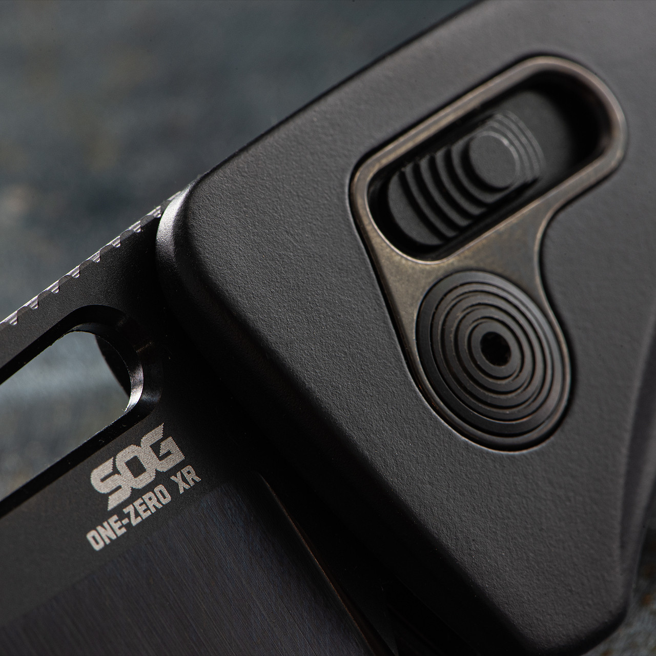 ⚠️ SOG SOG One-Zero XR Black Folding Knife
