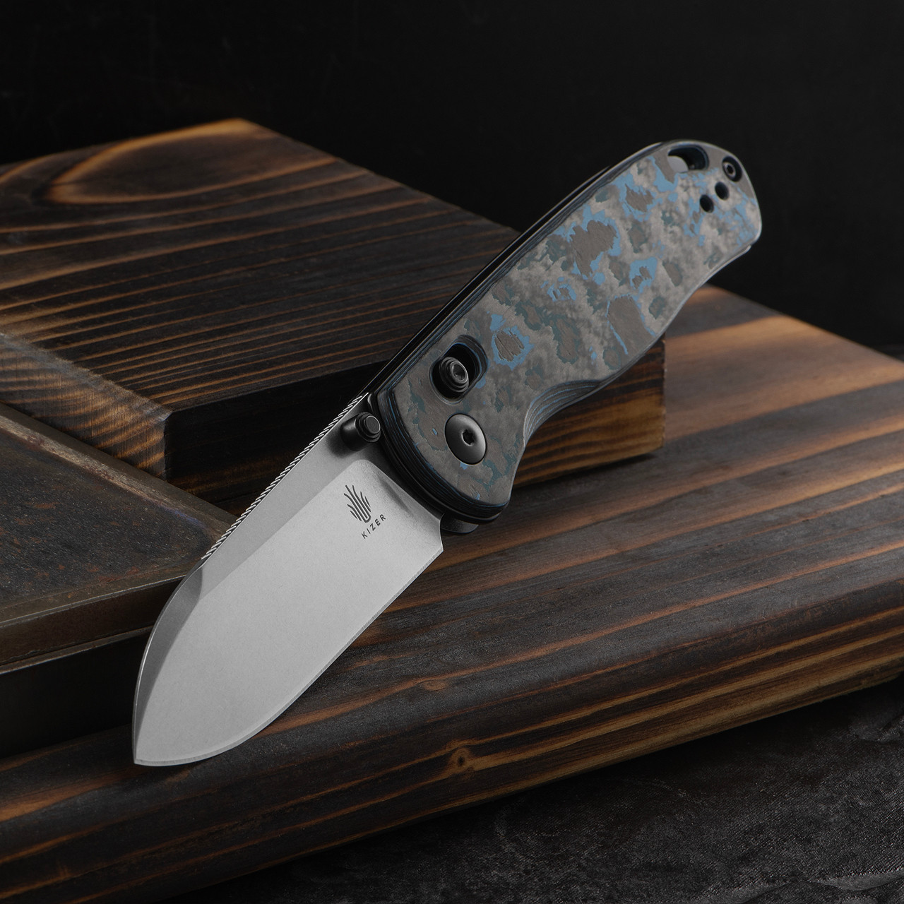 Kizer Azo Drop Bear Arctic Storm Fat Carbon Folding Knife