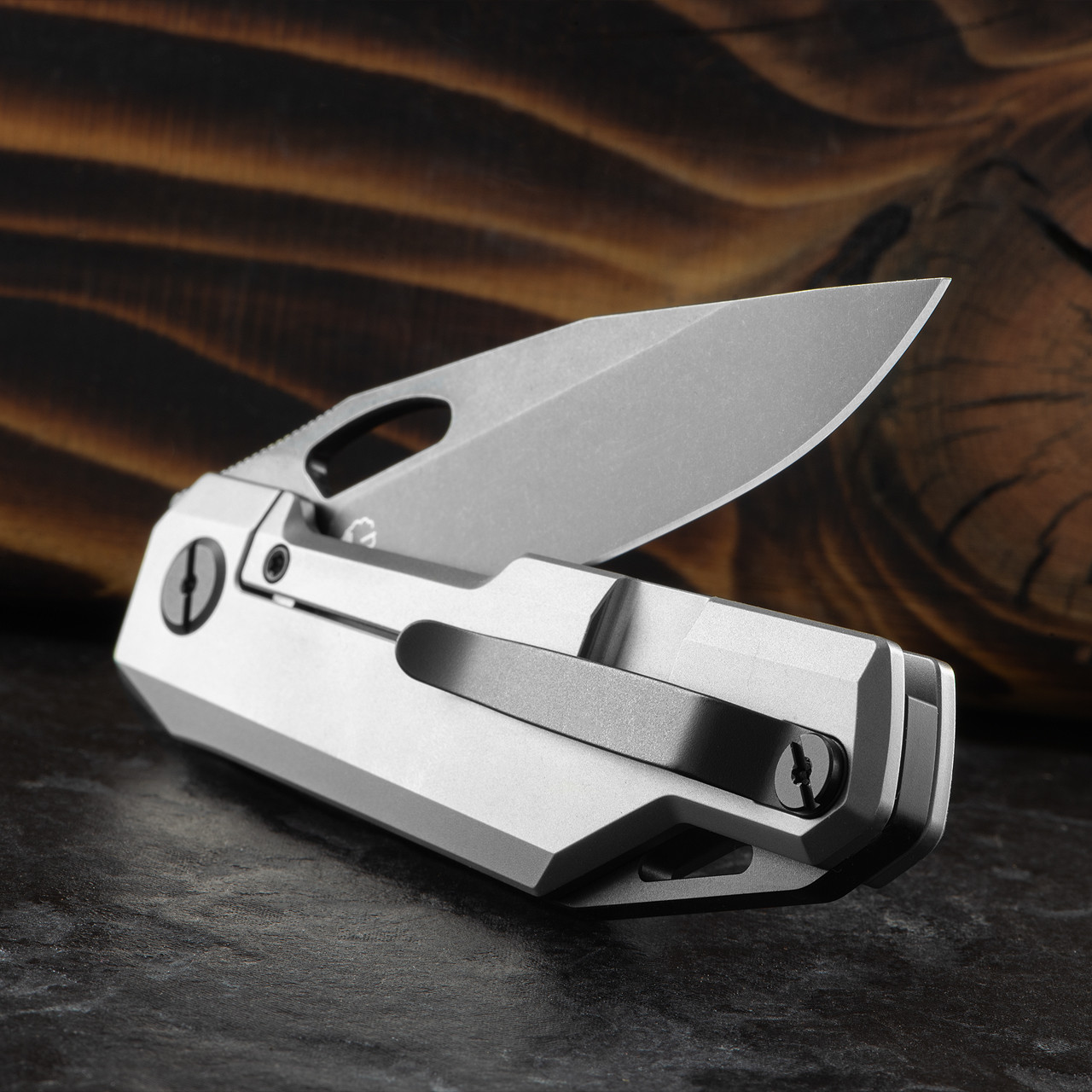 Kubey Verijero Framelock Ti Folding Knife | Heinnie Haynes Kubey Verijero Framelock Ti Folding Knife | Heinnie Haynes