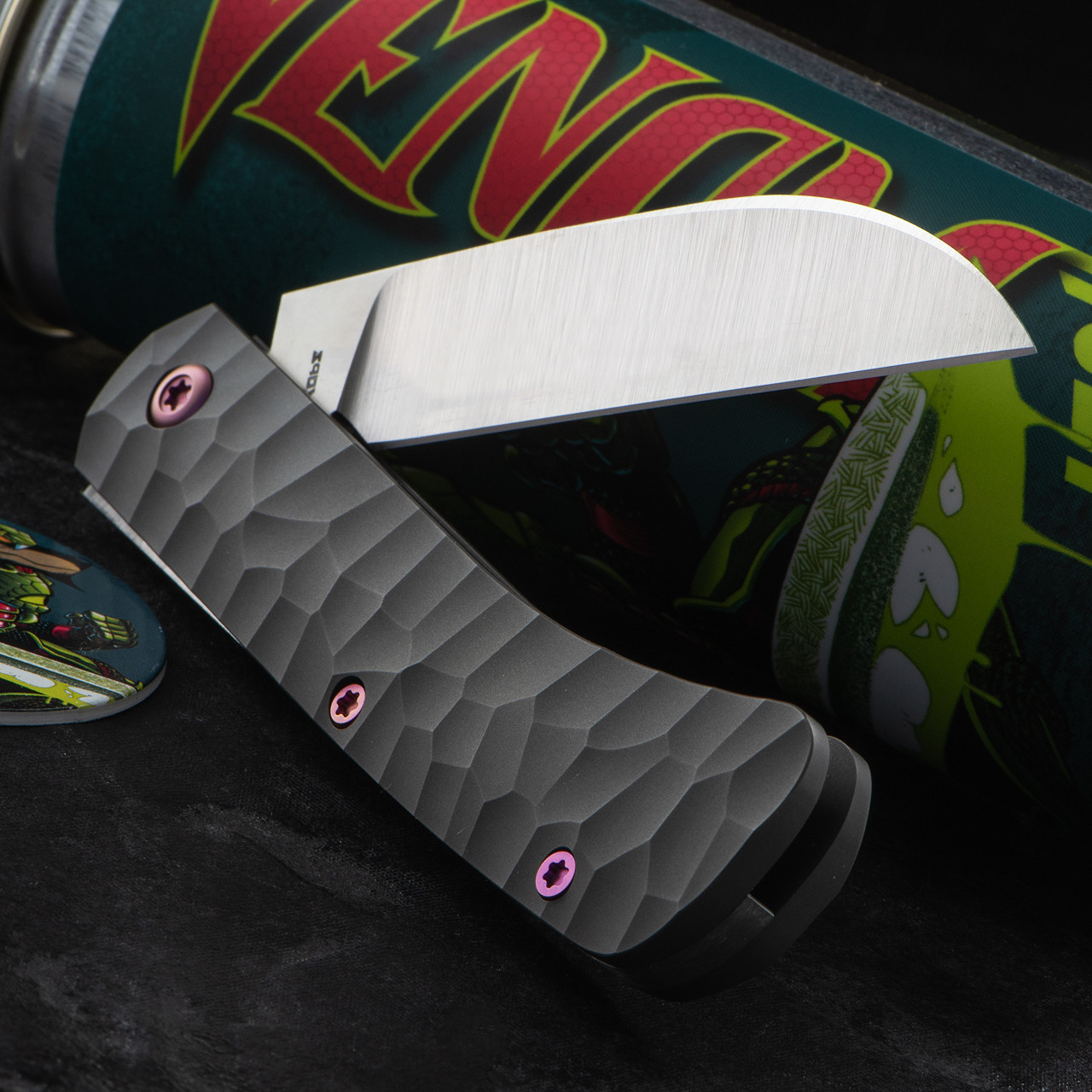 Jack Wolf Venom Jack Titanium Rock Pattern | Folding Pocket Knife