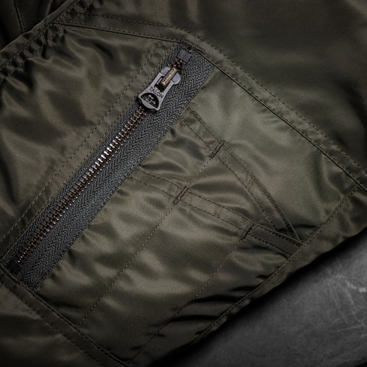 SKULL FLIGHT MA-1ジャケット オリーブ MA-1 Flight Jacket With Patches Olive Green