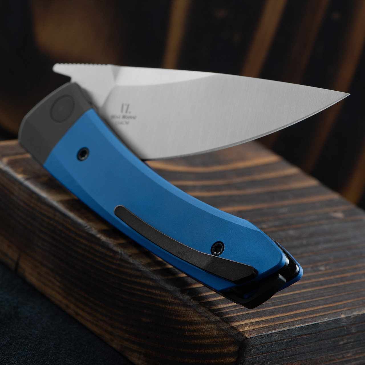 Kizer Mini Momo Blue Aluminium | Folding Pocket Knife
