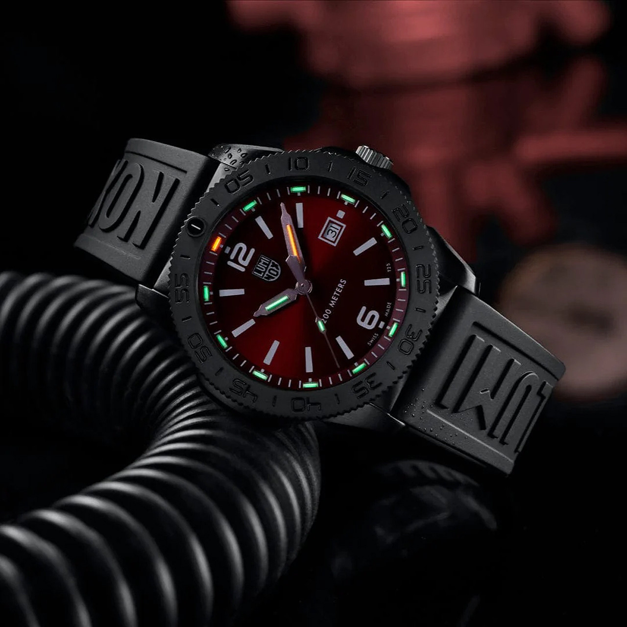 Luminox Pacific Diver 3120 Series Red | Watch