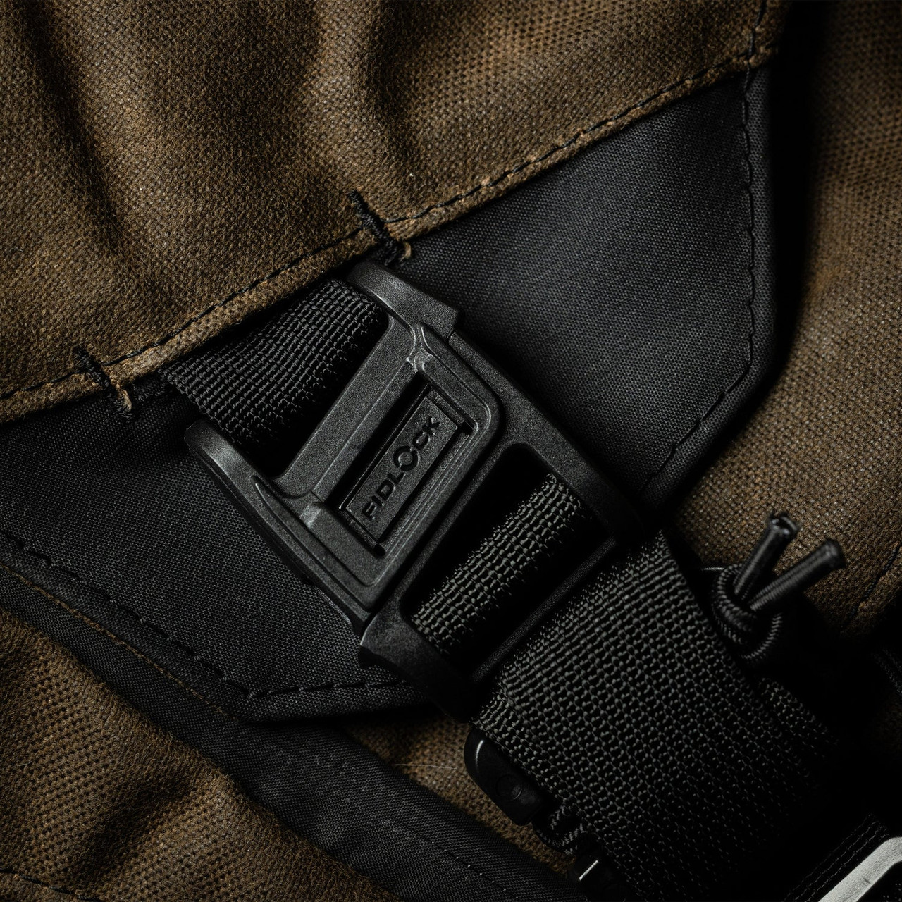 TAD Parallax Mess Bag 15L WX | Dark Oak