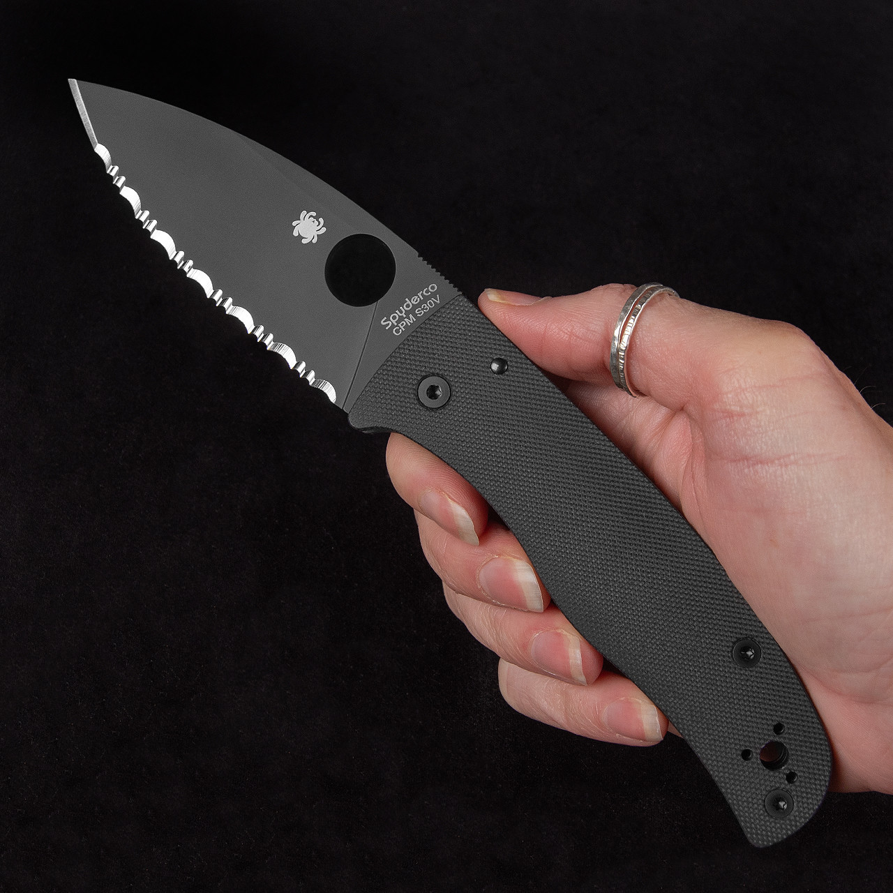 バタフライカービング黒蝶貝×フラワーカービング白蝶貝×ブラックオニキス　　高品質 Spyderco Bodacious Black | Heinnie Haynes