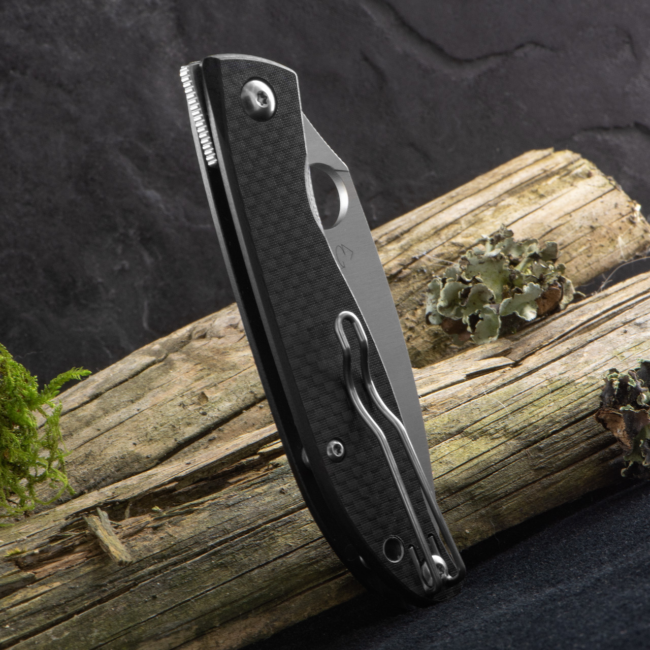 Spyderco Mantra 4 Carbon Fibre | Folding Pocket Knife