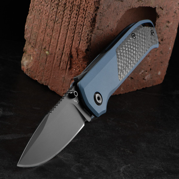 Flytanium Arcade Shark-Lock Blue CF Folding Knife