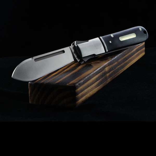 Andre De Villiers Barlow Snakewood Folding Knife