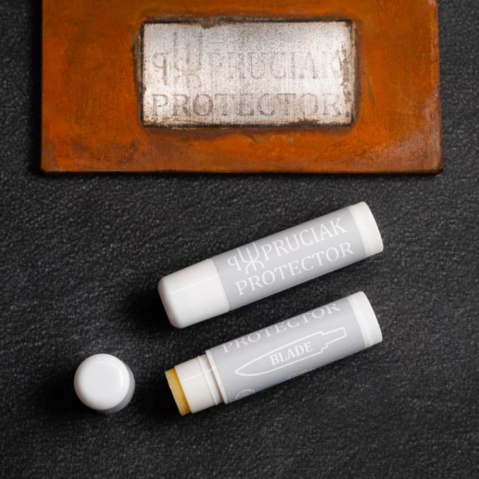 Pruciak Protector Blade