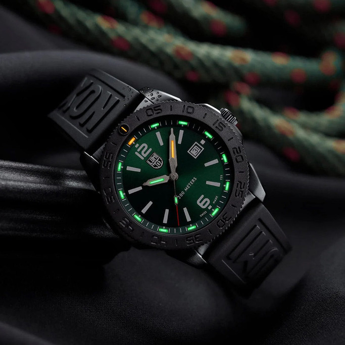 Luminox Pacific Diver 3120 Series Green | Watch