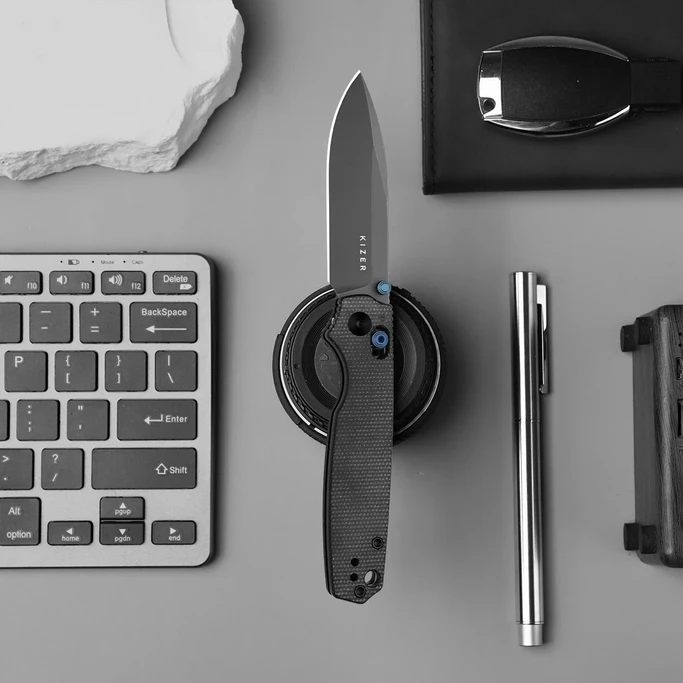 Kizer Pokiman Micarta Folding Knife