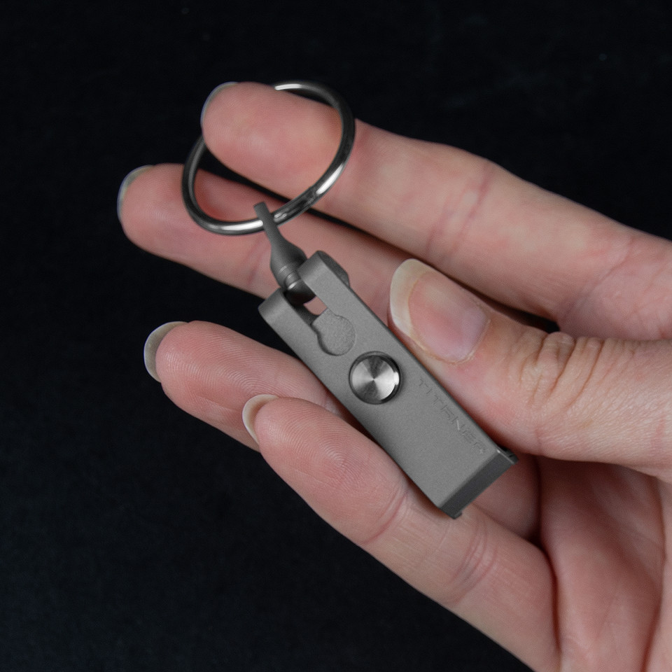 Titaner Titanium Belt Keychain Clip | Heinnie Haynes