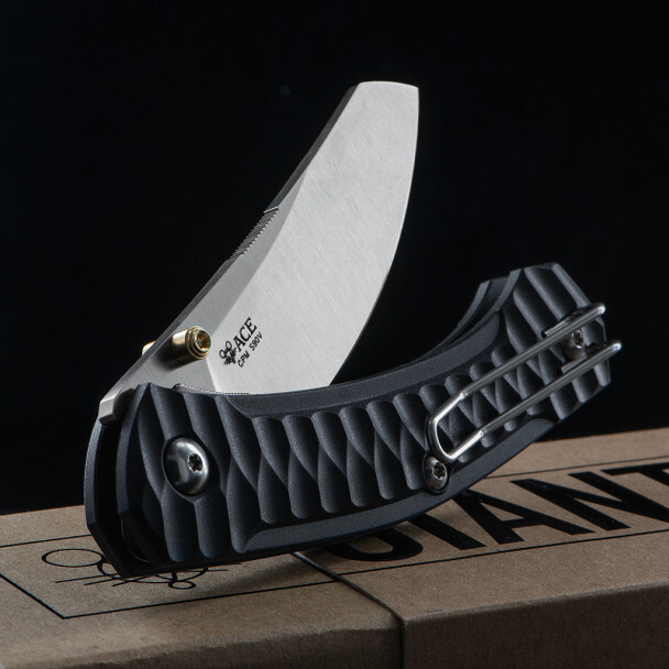 GiantMouse Ace Iona Sailor