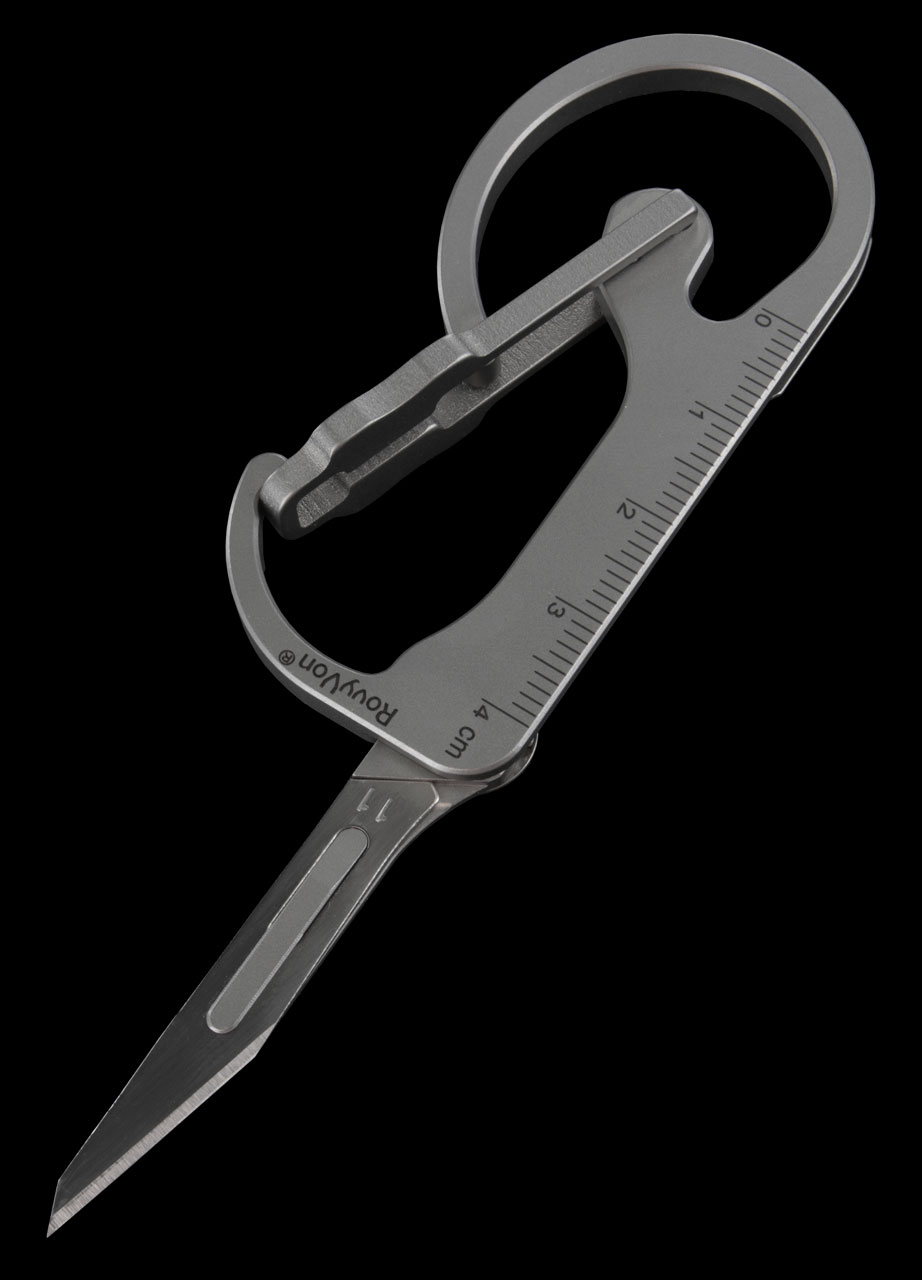 The RovyVon U4 Titanium Carabiner Has a Built-in Pocket Knife