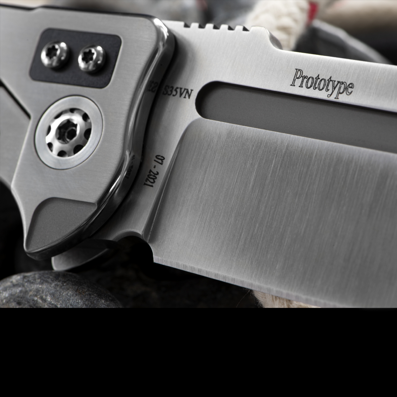 Andre de Villiers Tactical Folder