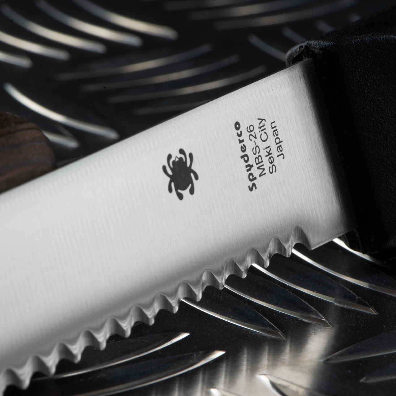Spyderco Knives Bread Kitchen Knife Cutlery Black Handle MBS-26 Stainless  K01SBK 716104700172