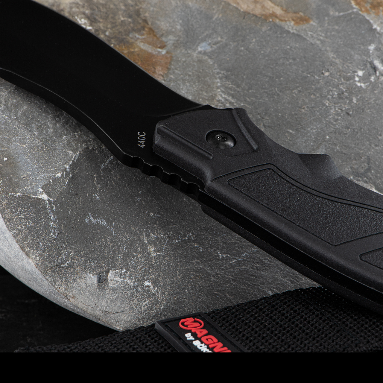 Magnum Advance Pro Fixed Blade
