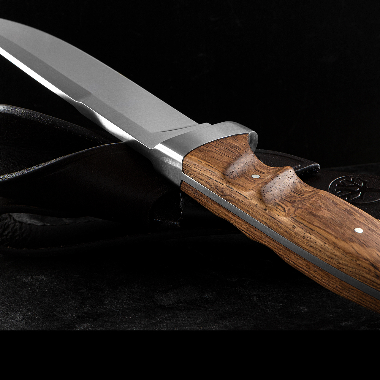 fixed knife Boker Vollintegral 2.0 Rosewood Fixed with guard Steel 118 mm  handle rosewood wood