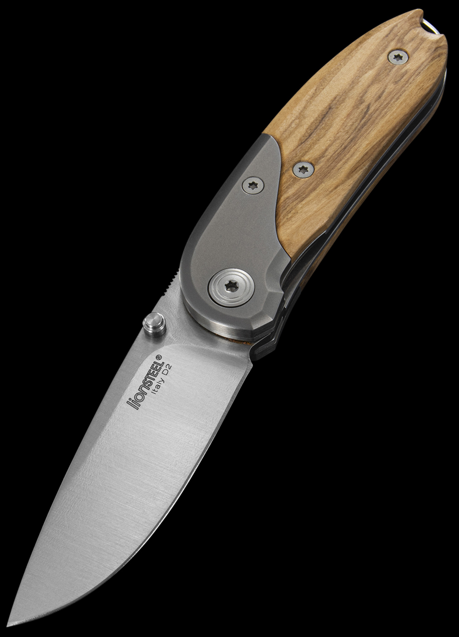 Lion Steel Mini Olive with Bolster