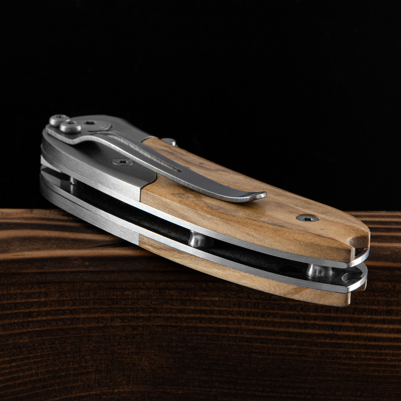 Lion Steel Mini Olive with Bolster